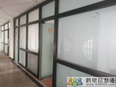 出租市中心辦公室4間，交通便利，價(jià)格面議
